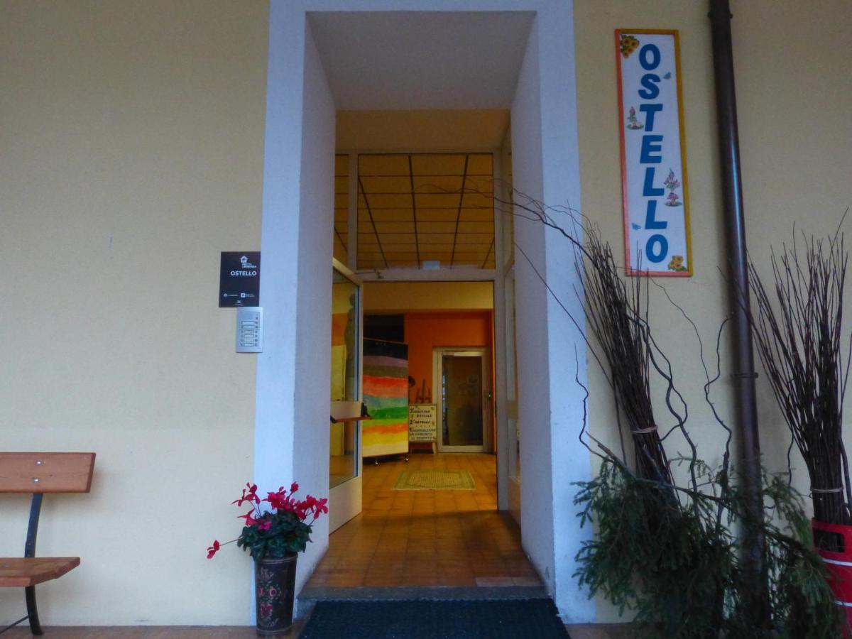 Ostello Al Deserto Chiavenna Exterior foto